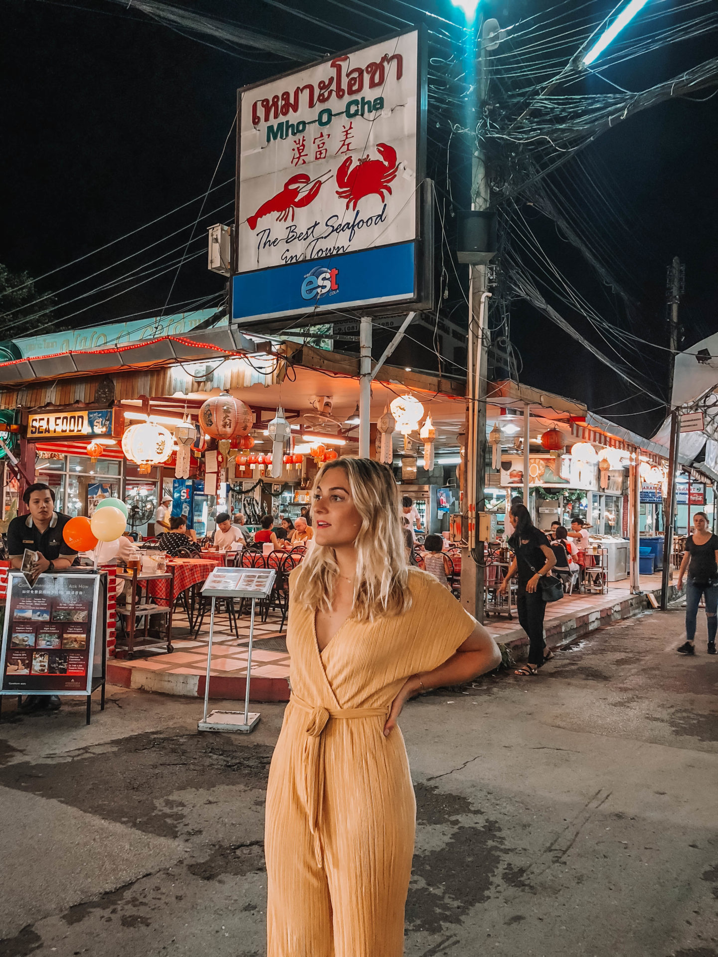 Night Bazaar Chiang Mai - Blondie Baby blog mode et voyages